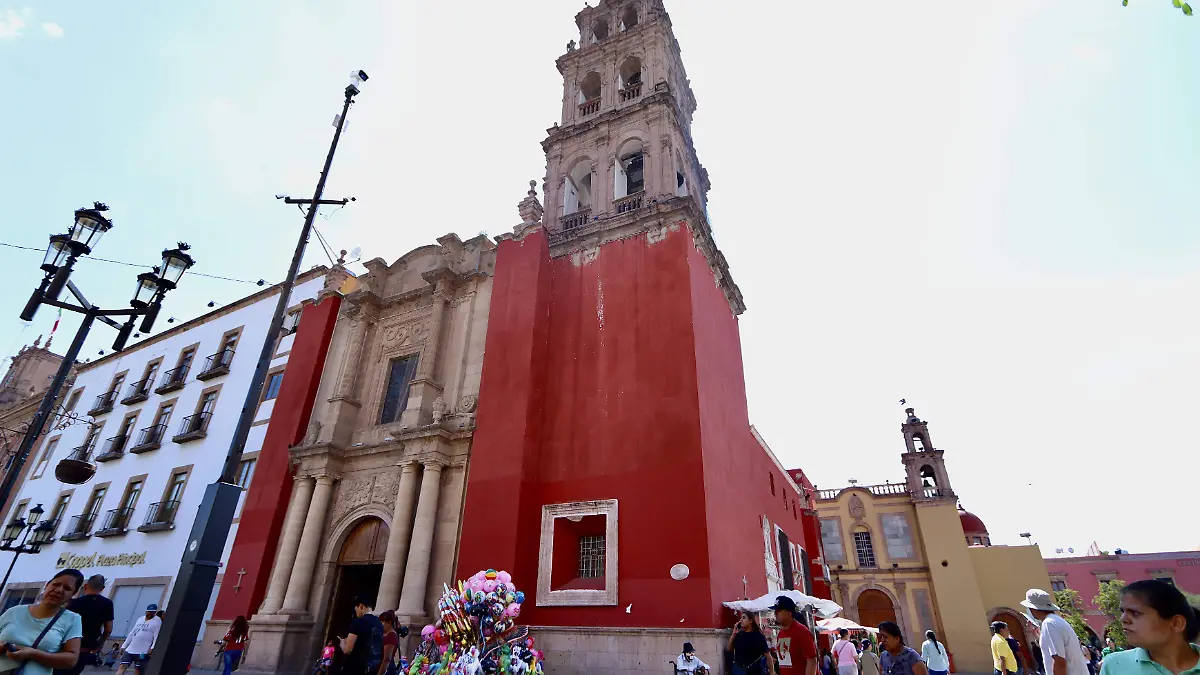 PARROQUIA DEL SAGRARIO - Fco Meza - El Sol de León (2)